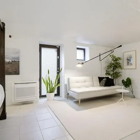 Kristel Villa